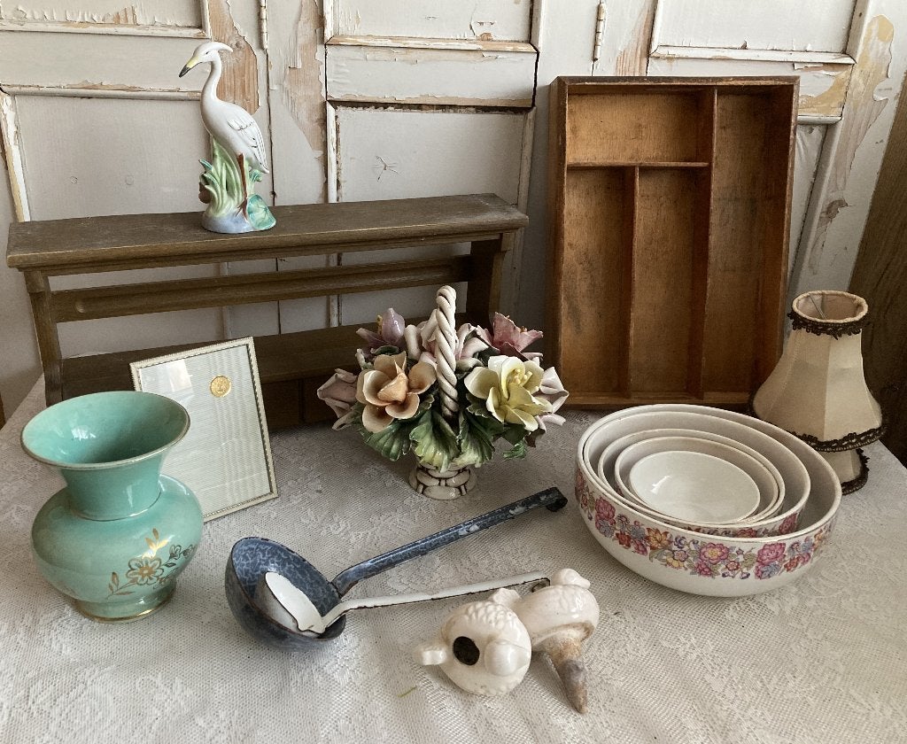 Brocante regaaltje - houten bestekbak - bloemenmandje, Ophalen
