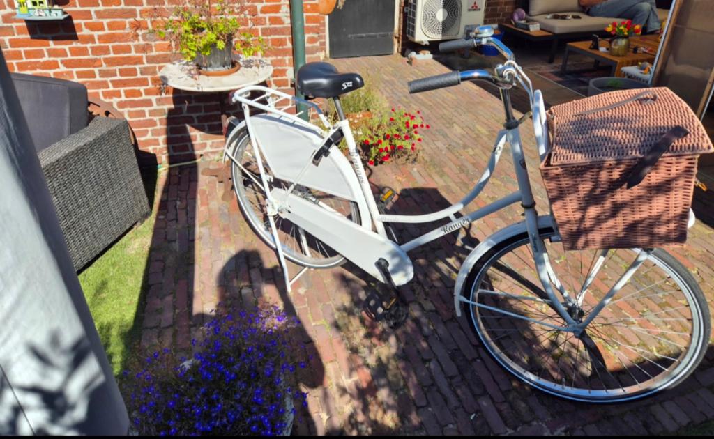 Omafiets in perfecte staat, Fietsen en Brommers, Fietsen | Dames | Damesfietsen, 56 cm of meer, Ophalen, Zo goed als nieuw, Overige merken