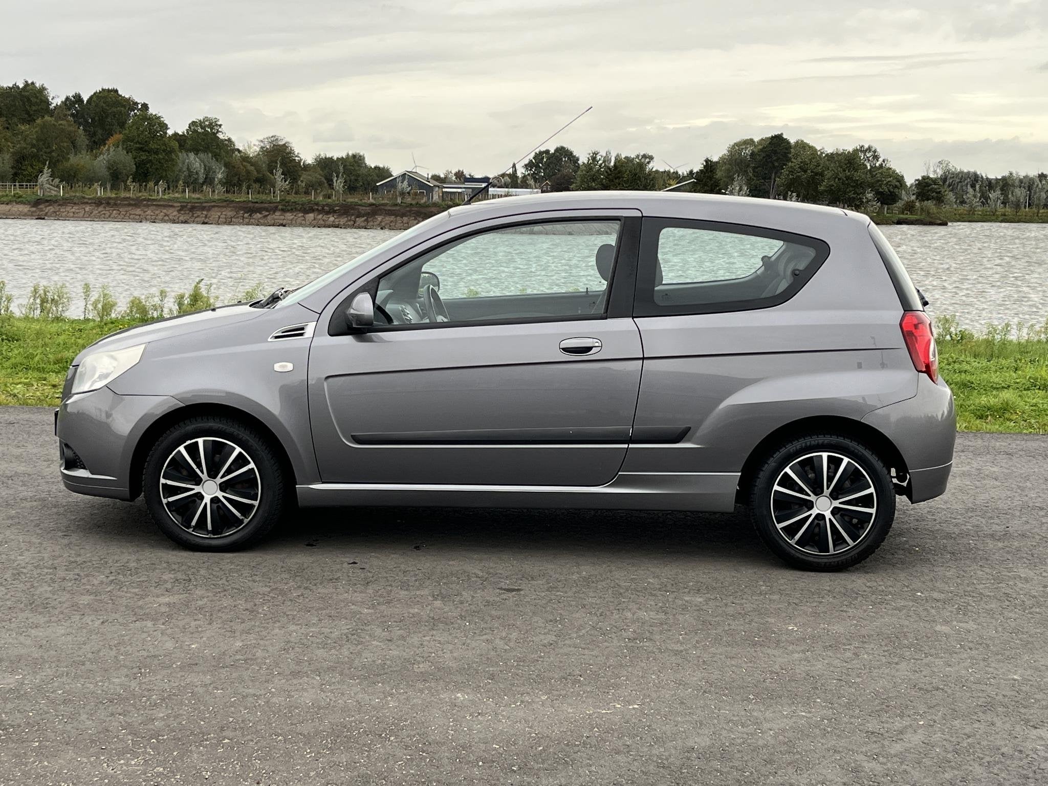 Chevrolet Aveo 1.4 16V LS Airco, radio, Auto's, Voorwielaandrijving, Aveo, 400 kg, Bedrijf