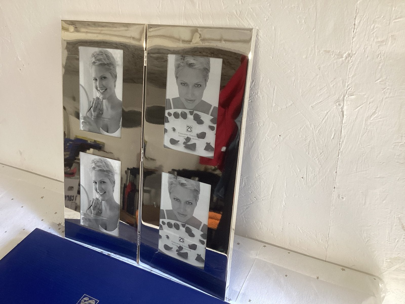Zilverkleurige Fotolijst voor 4 Foto's - Nieuw in Doos, Audio, Tv en Foto, Fotografie | Fotolijsten, Zilver, Nieuw, Ophalen of Verzenden