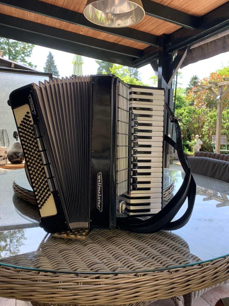 Prachtige accordeon 4 korig Weltmeister, Muziek en Instrumenten, Accordeons, Met koffer, Zo goed als nieuw, 120-bas, Weltmeister