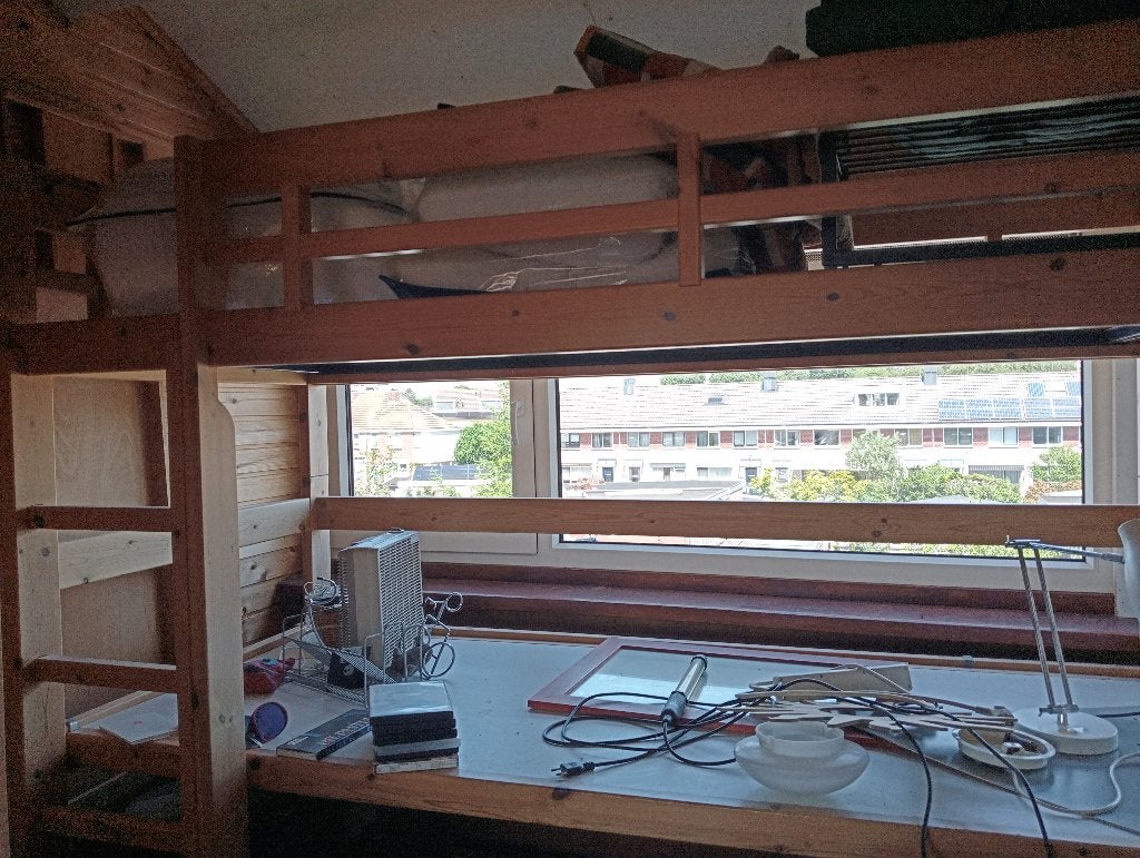 2 Lifetime bedden met bureau's, Kinderen en Baby's, Kinderkamer | Bedden, Ophalen, Gebruikt, 180 cm of meer, 85 tot 100 cm