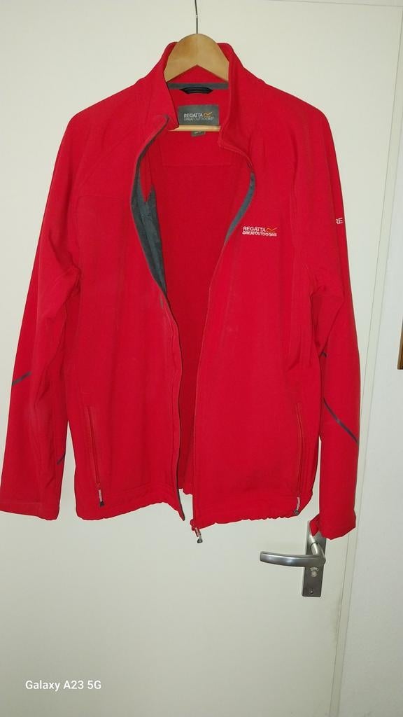 Regatta Great Outdoors Softshell Jas Rood Maat XL, Ophalen of Verzenden, Zo goed als nieuw, Maat 56/58 (XL), Rood