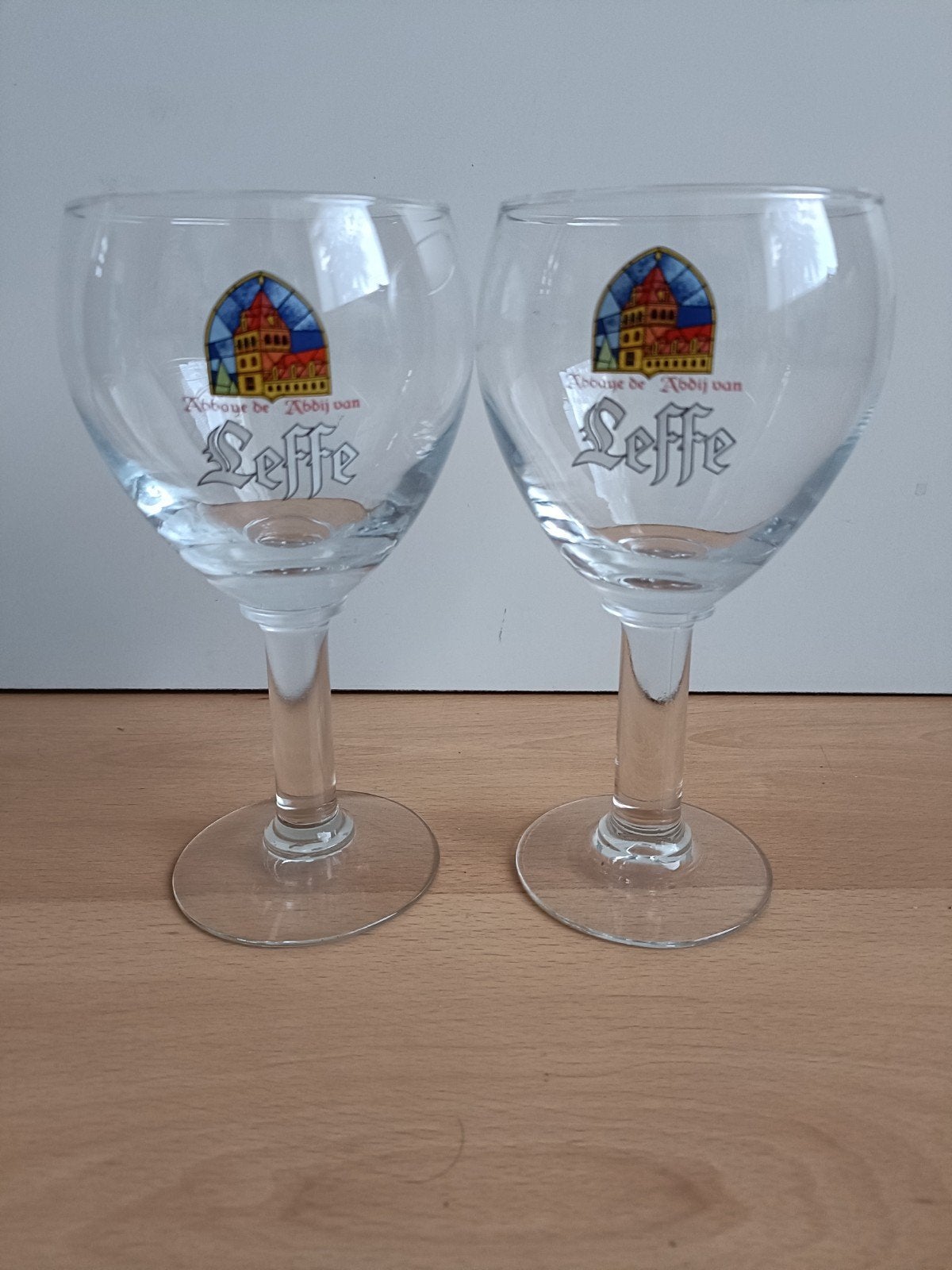 2 Leffe glazen 33cl, Ophalen of Verzenden, Zo goed als nieuw, Glas of Glazen, Overige merken