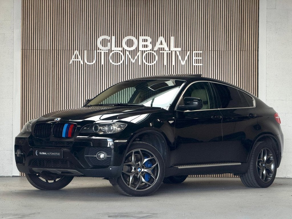 BMW X6 XDrive50i High Executive | SCHUIFDAK | SOFTCLOSE | BT, Auto's, BMW, Euro 5, Zwart, Bedrijf, Vierwielaandrijving