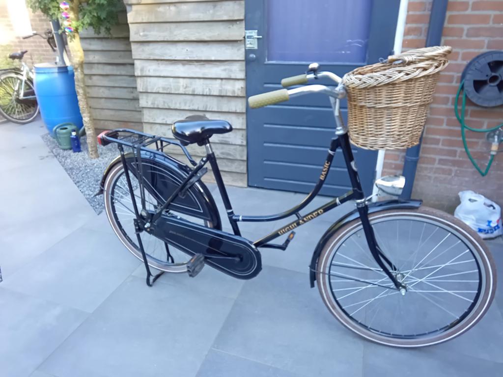 Omafiets 26 inch, frame 48 cm met mand voor op zeer nette 🚴, 47 tot 50 cm, Ophalen, Zo goed als nieuw, Terugtraprem