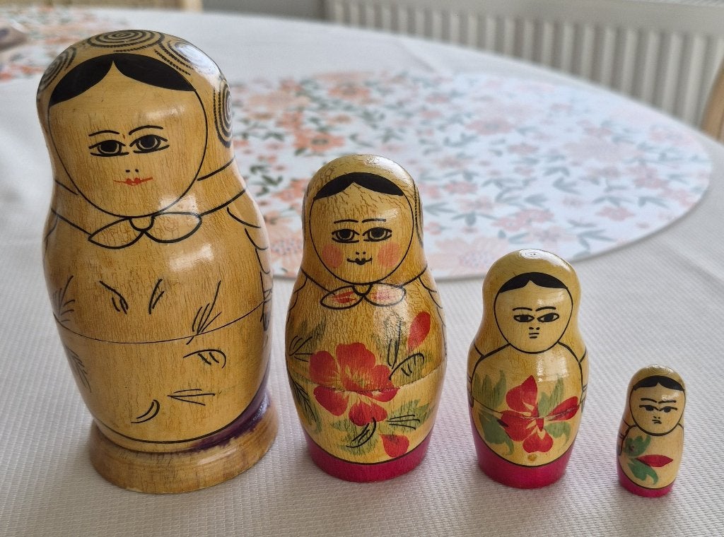 Set oude matroesjka's / baboesjka's - gemerkt, Ophalen of Verzenden, Gebruikt