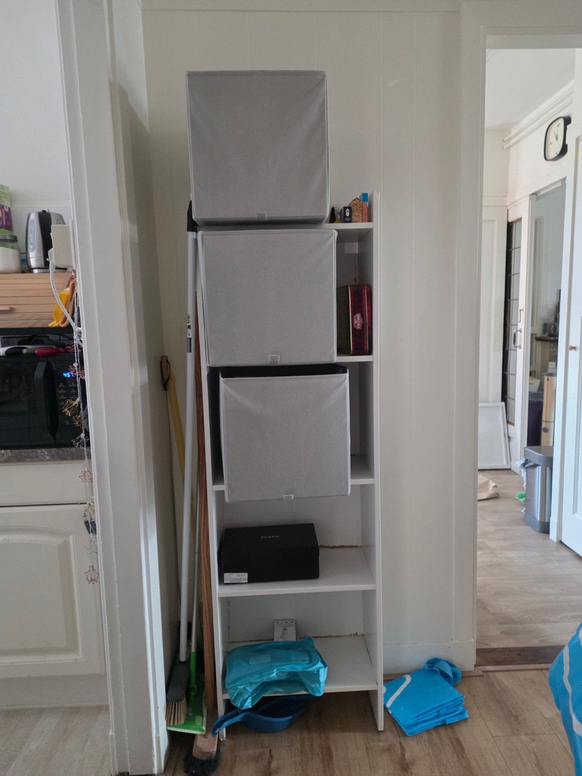 Ikea kast, gebruikt maar functioneel, Met plank(en), Minder dan 50 cm, Gebruikt, 200 cm of meer