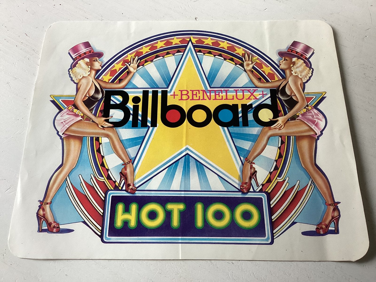 Sticker Benelux Billboard Top 100 (sexy dames), Verzenden, Zo goed als nieuw, Film, Tv of Omroep