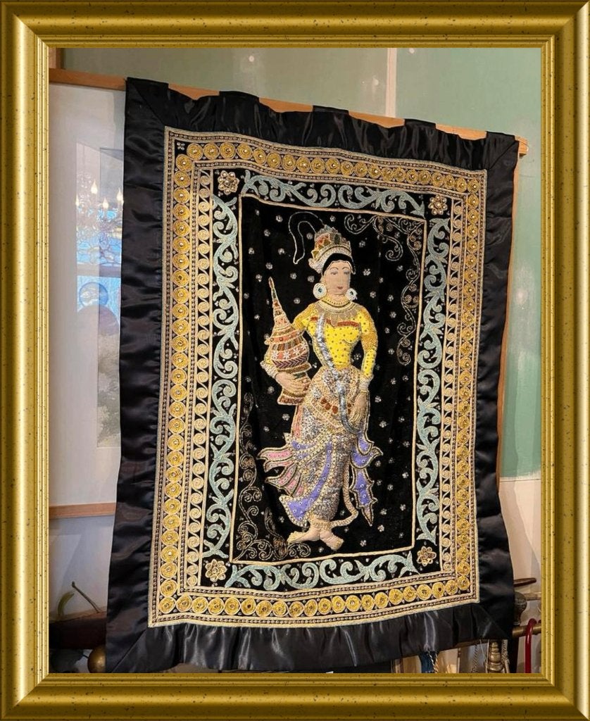 Groot handgemaakt wandkleed, geborduurd, Birma/Myanmar, Antiek en Kunst, Wanddecoratie, Textiel, 100 cm, Ophalen of Verzenden