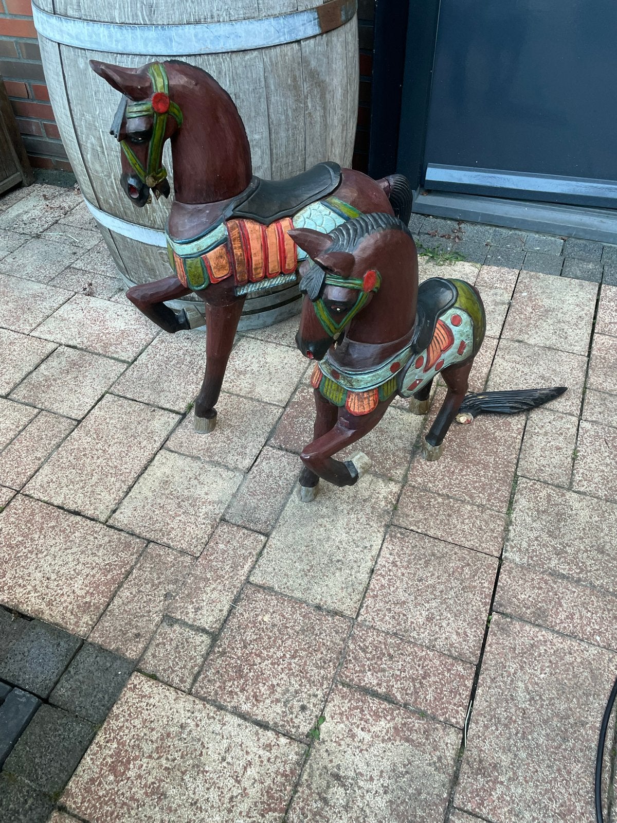 2 handgesneden antieke houten paarden, Antiek en Kunst, Ophalen