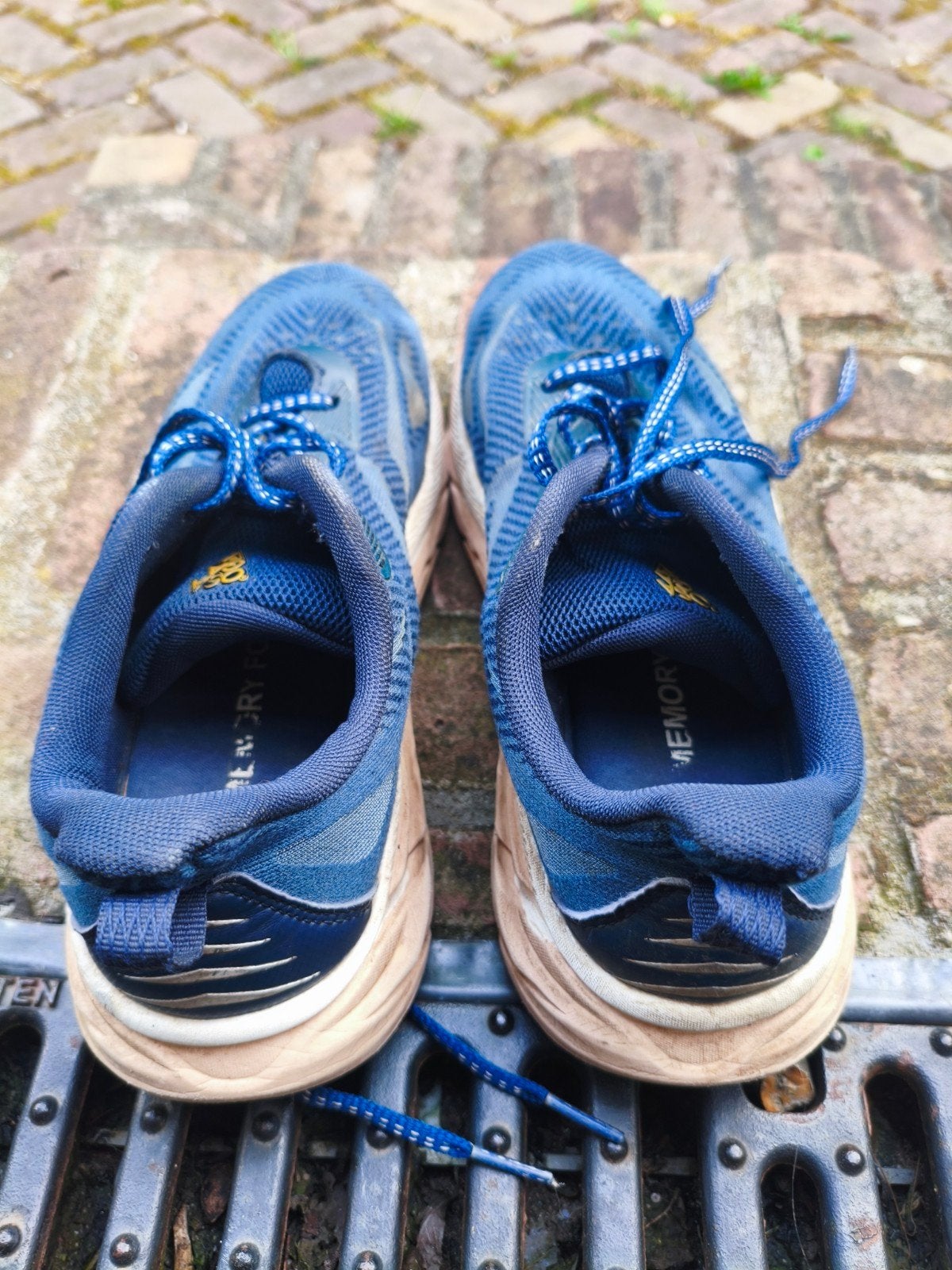 Osaga schoenen maat 39-41 goede conditie, Ophalen, Zo goed als nieuw, Jongen of Meisje, Schoenen