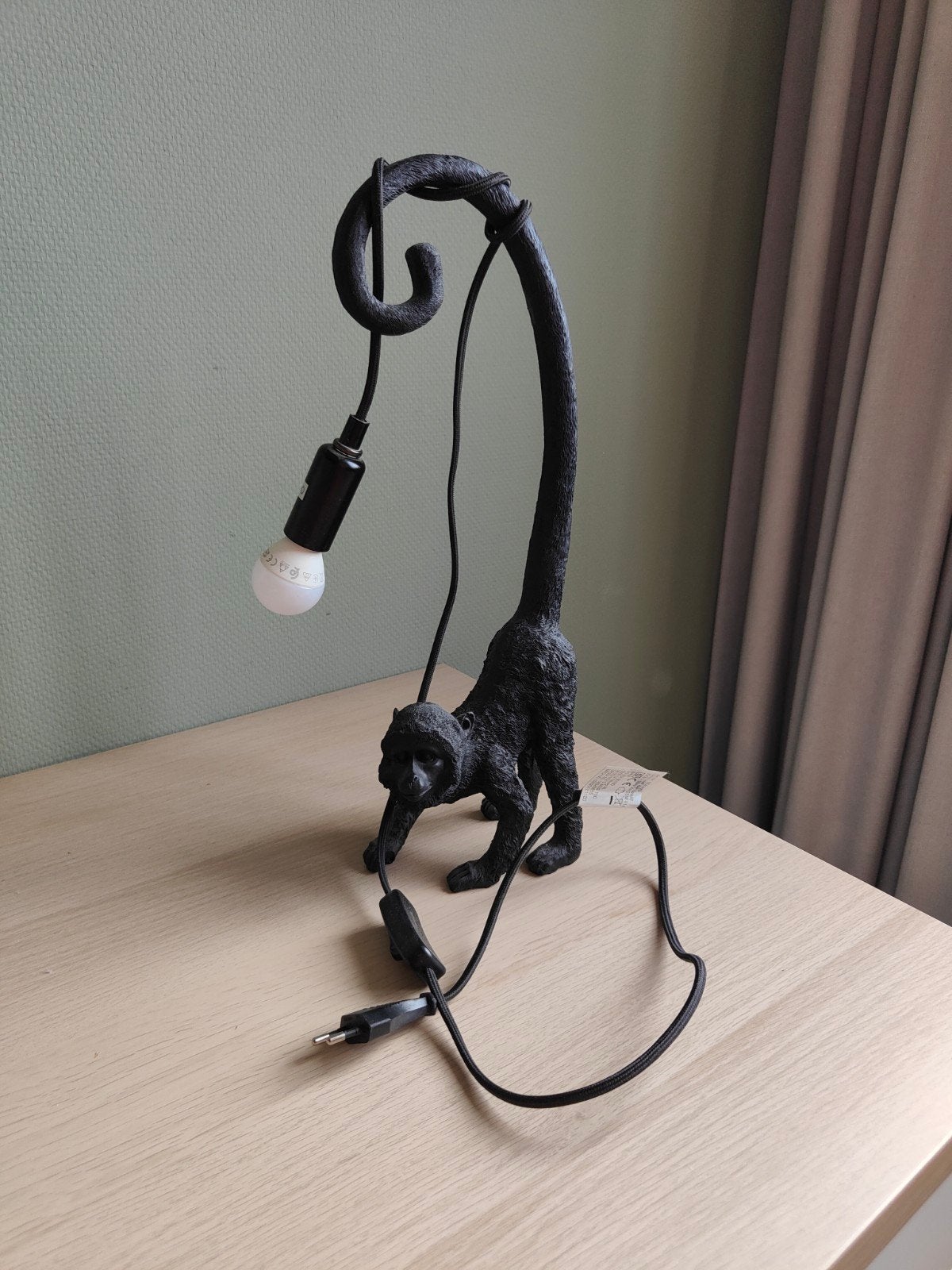 Zwarte aap tafellamp/ bureaulamp, Bureaulamp, Ophalen of Verzenden, Zo goed als nieuw, Zwart