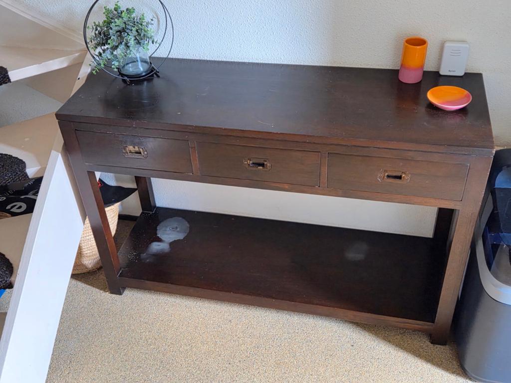 Donkerbruine sidetable, Ophalen, Gebruikt, 100 tot 150 cm, 25 tot 50 cm