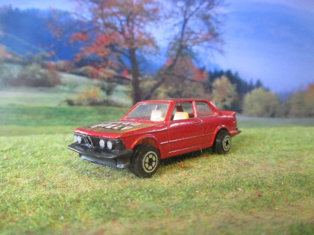 1:62 BMW 320i - Yatming maroon met zwarte bumpers, Ophalen of Verzenden, Gebruikt, Auto