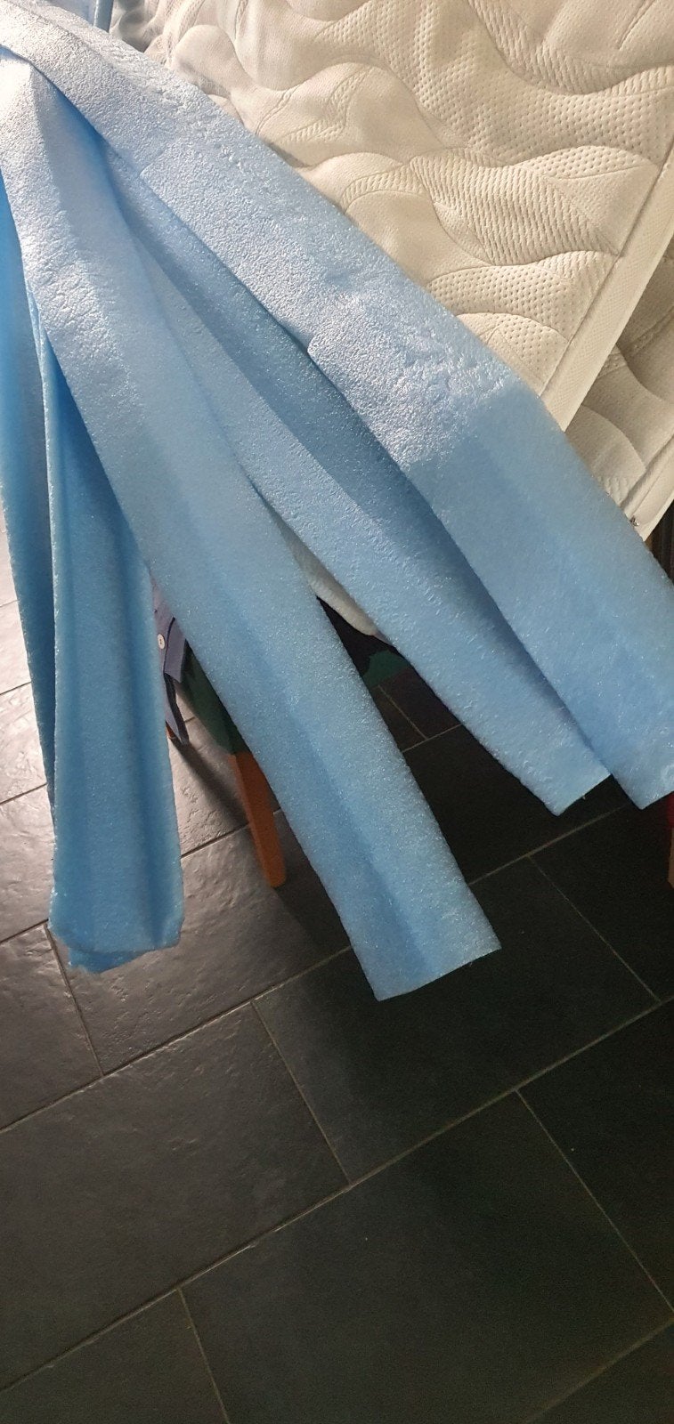 blauw verpakkingsmateriaal voor knutselen of Kerstdorp, Ophalen