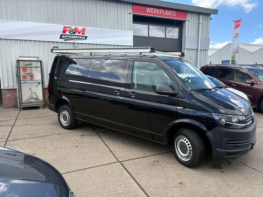 Volkswagen Transporter 2.0 TDI L2H1 Trendline Airco, 2x schu, Voorwielaandrijving, Stof, Gebruikt, 4 cilinders