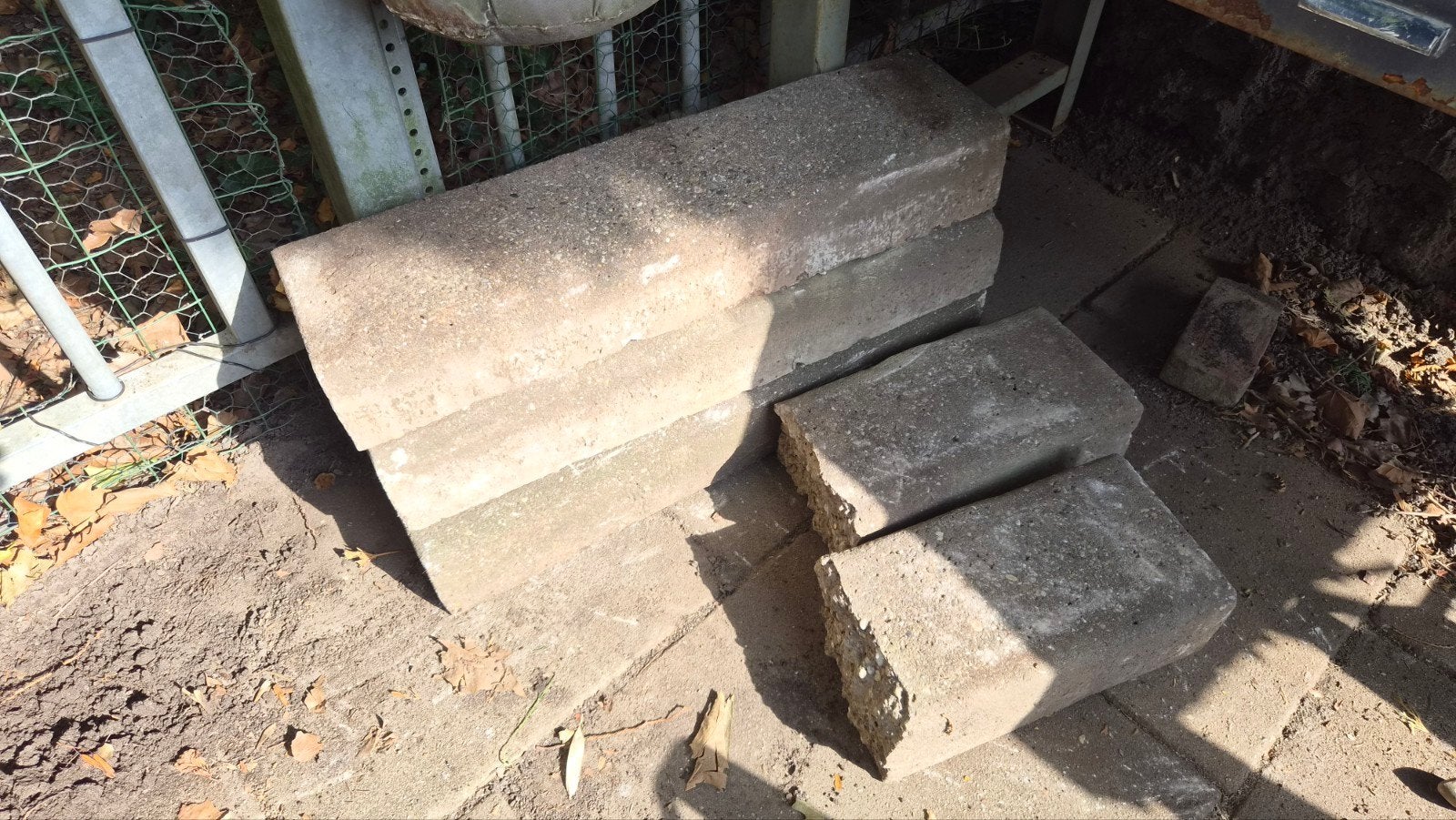 gratis rode biels opsluitrand beton 75x20x11cm, Ophalen, Minder dan 100 cm, Minder dan 25 cm
