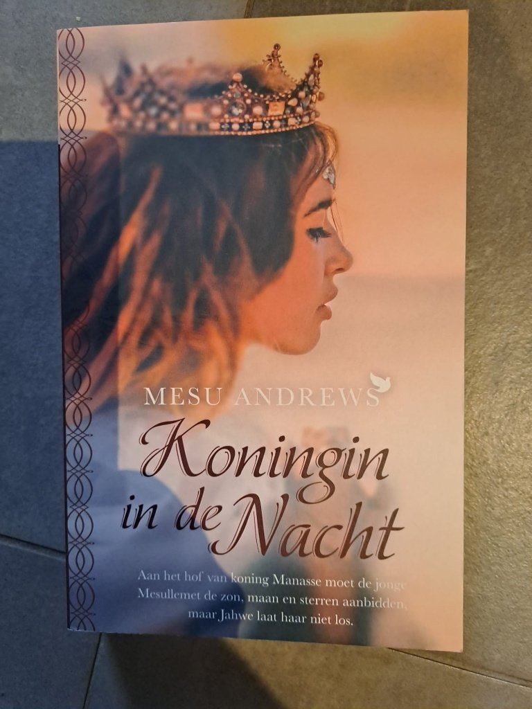 Koningin in de Nacht Mesu Andrews, Ophalen of Verzenden, Gelezen