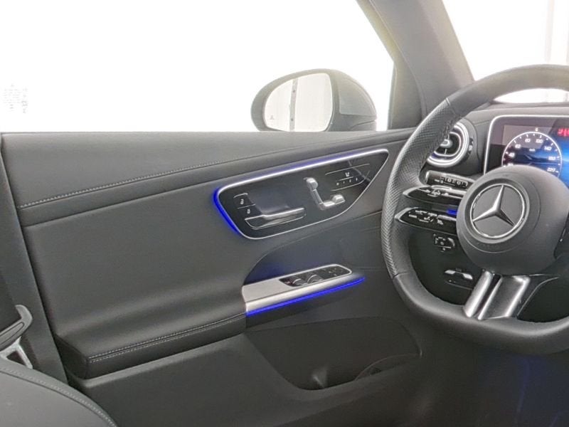 Mercedes-Benz GLC 300 e 4MATIC AMG Plug-In Hybride AMG Line, Automaat, 12 maanden, Zwart, Plug-in hybride