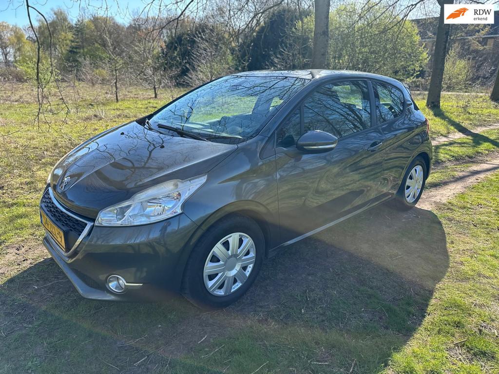 Peugeot 208 1.2 VTi Envy APK 31-03-2027, Voorwielaandrijving, Euro 5, Gebruikt, 31 €/maand