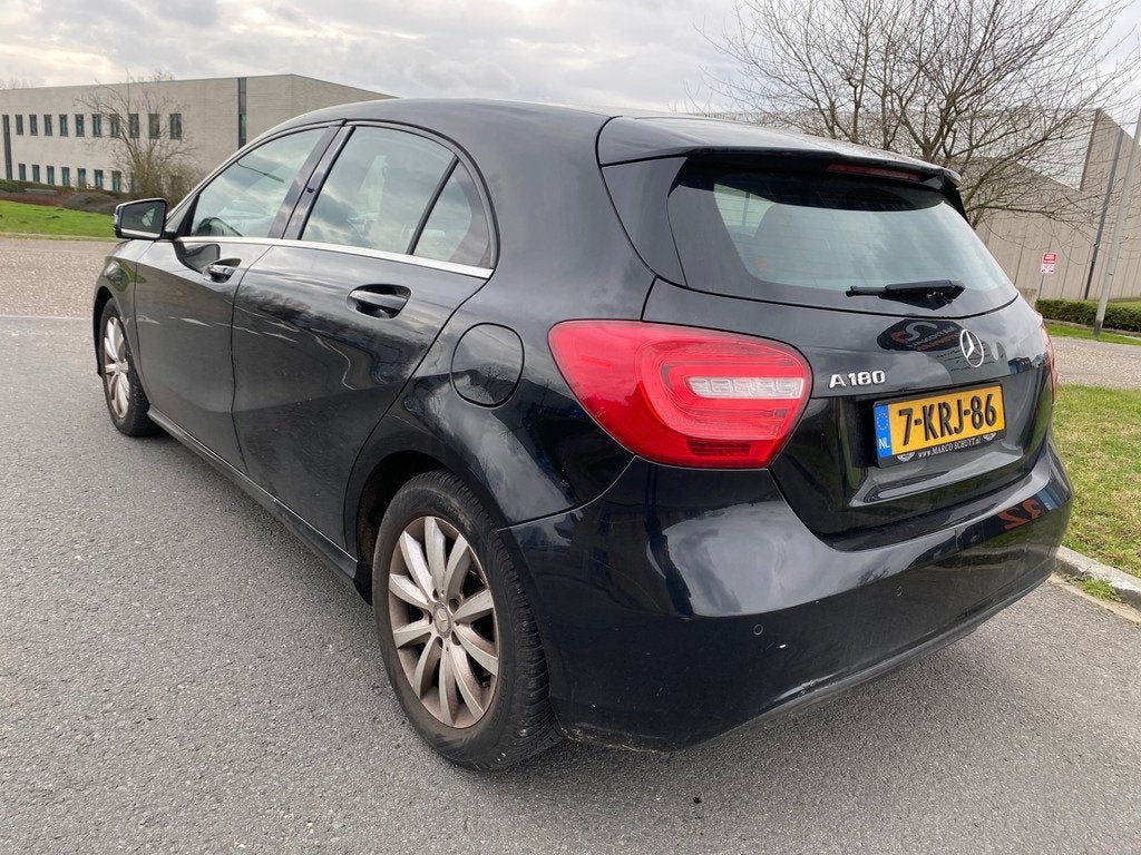 Mercedes-Benz A-klasse 2013 * 180 Edition Navigatie 4U3 * EX, Auto's, Gebruikt, 4 cilinders, Handgeschakeld, 19 km/l
