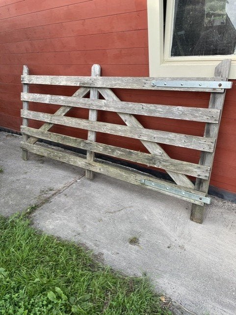 houten hek met palen en scharnieren, Ophalen, Gebruikt, Hout, Tuinhek