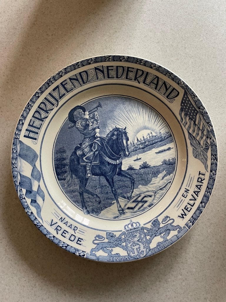 Wandbord 'Herrijzend Nederland' (1945)- Société Céramique, Ophalen of Verzenden
