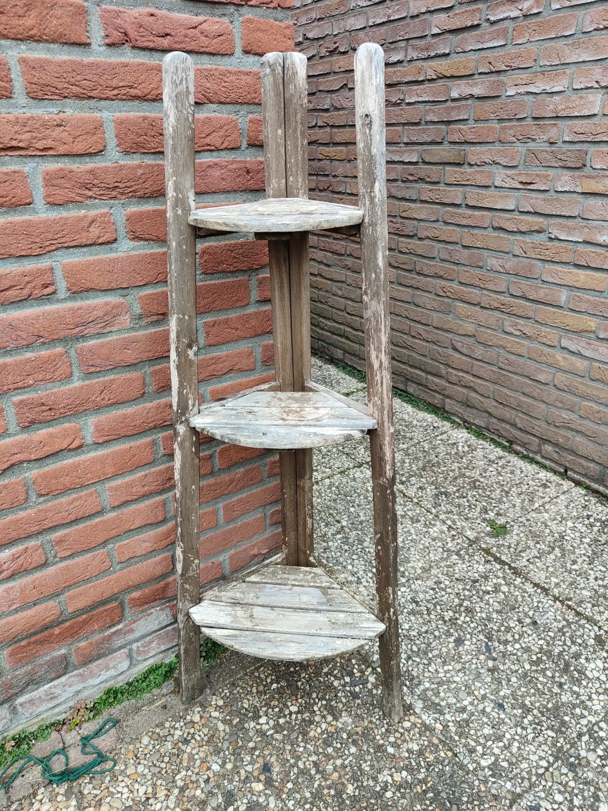 Houten hoek plantenrek van IKEA - 61x39/27 cm, Ophalen, Gebruikt, Rechthoekig, Hout