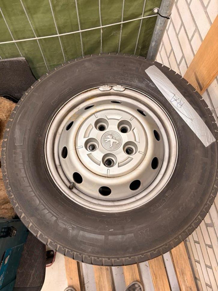 Peugeot Boxer banden en velgen - All Season, Auto-onderdelen, Banden en Velgen, Ophalen, 16 inch, Banden en Velgen, Bestelwagen