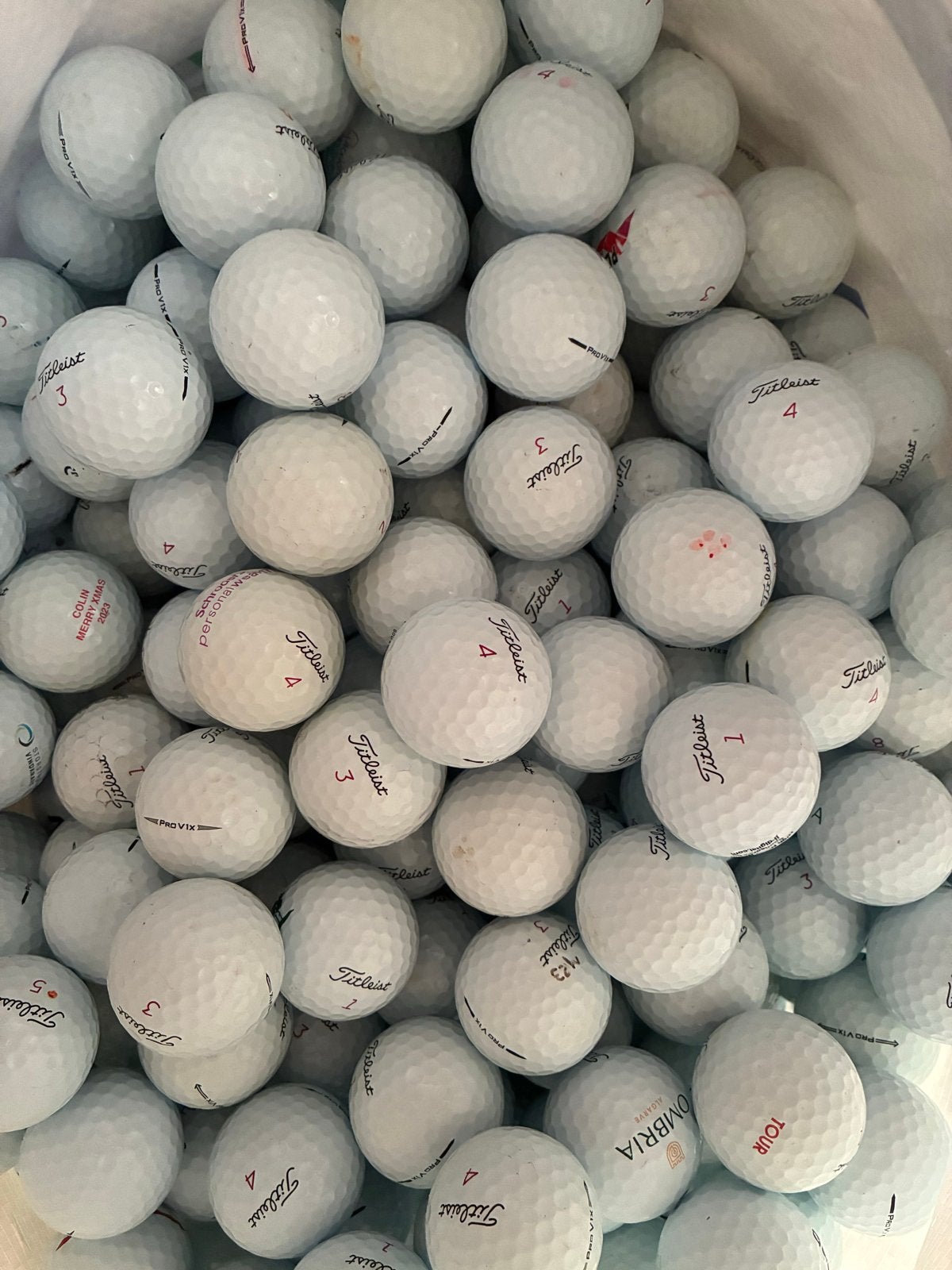 Golfballen: Titleist ProV1/ProV1x & Taylormade TP5/TP5x, Sport en Fitness, Golf, Ophalen, Gebruikt, Bal(len), Overige merken