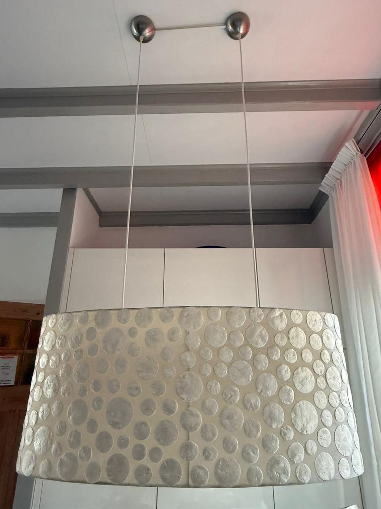 Ovale hanglamp groot model met  capiz  schelpen, Overige materialen, 50 tot 75 cm, Ophalen of Verzenden, Zo goed als nieuw