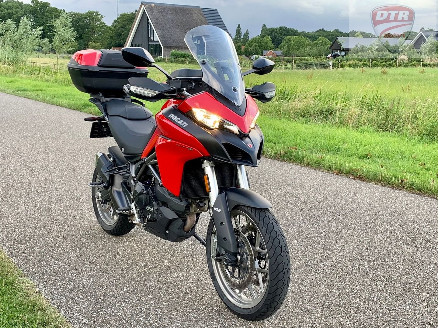 DUCATI MULTISTRADA 950  13,475 km nieuwe Desmo beurt, DUCATI, 2 cilinders, Motorrijbewijs A, Bedrijf