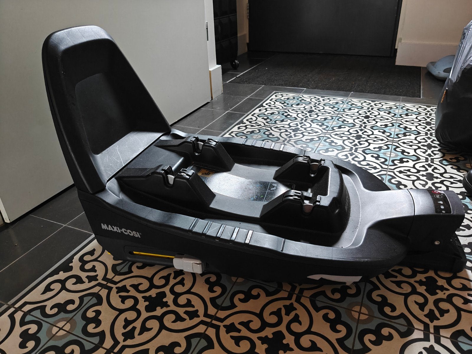Maxi-Cosi FamilyFix 3 i-Size Isofix Base, Ophalen, 0 t/m 18 kg, Zijbescherming, Zo goed als nieuw