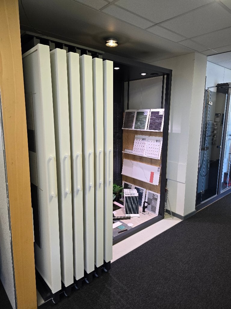 Tegel display kast 220 breed x 240 hoog x 150 diep, Ophalen, 200 cm of meer, Nieuw, 200 cm of meer