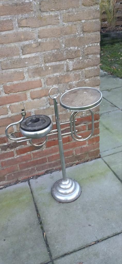 Asbak staand, Ophalen