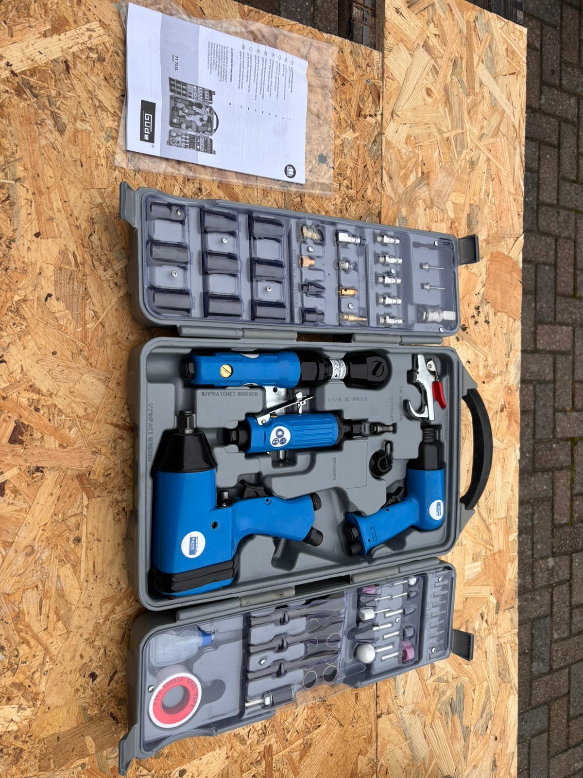 Gude 71 delige materiaal bewerking set (compressor), Ophalen of Verzenden, Zo goed als nieuw