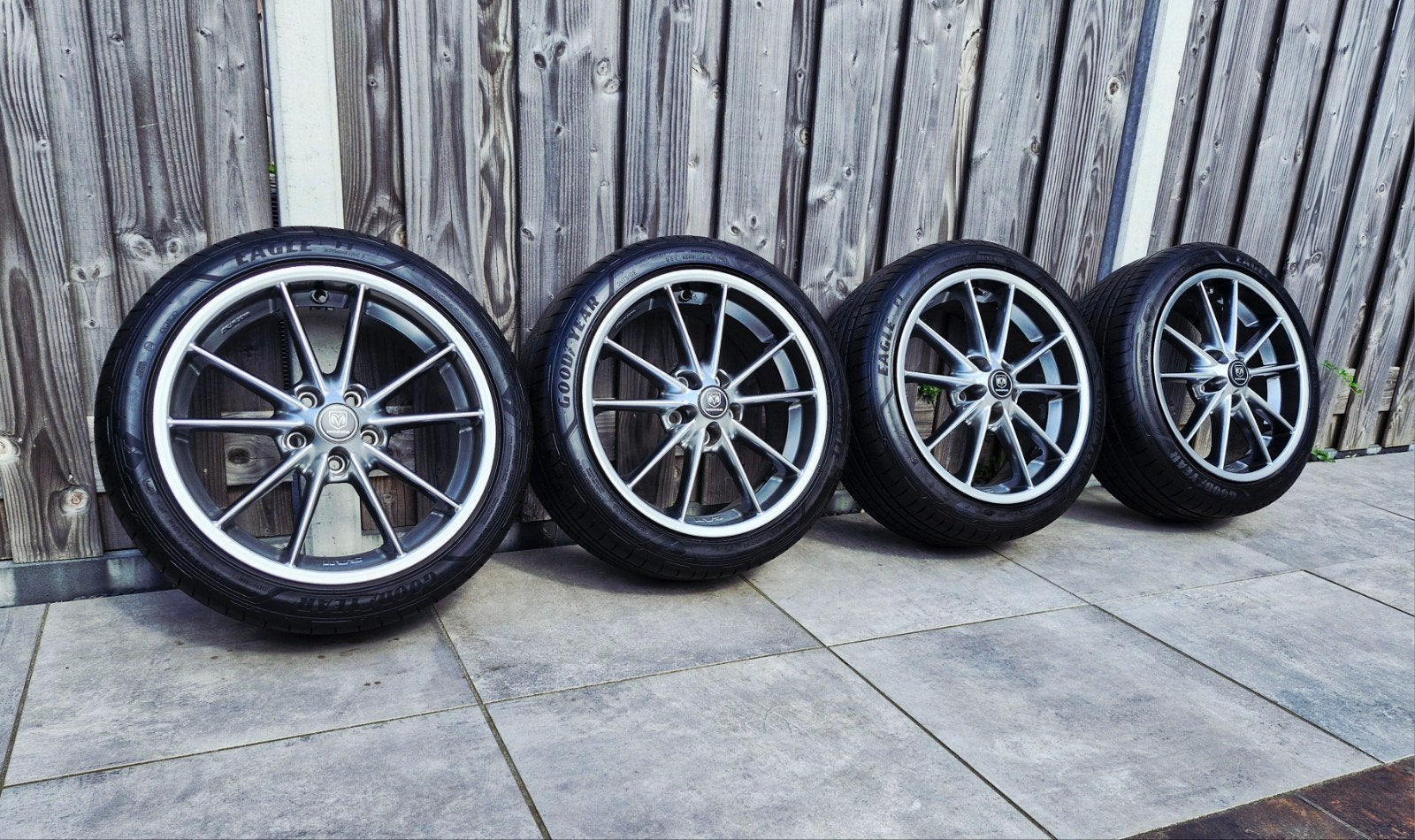 VANDAAG 425€❗️18 inch ITA RVS 5x114.3 zomerbanden 7mm, Ophalen, 18 inch, Banden en Velgen, Personenwagen