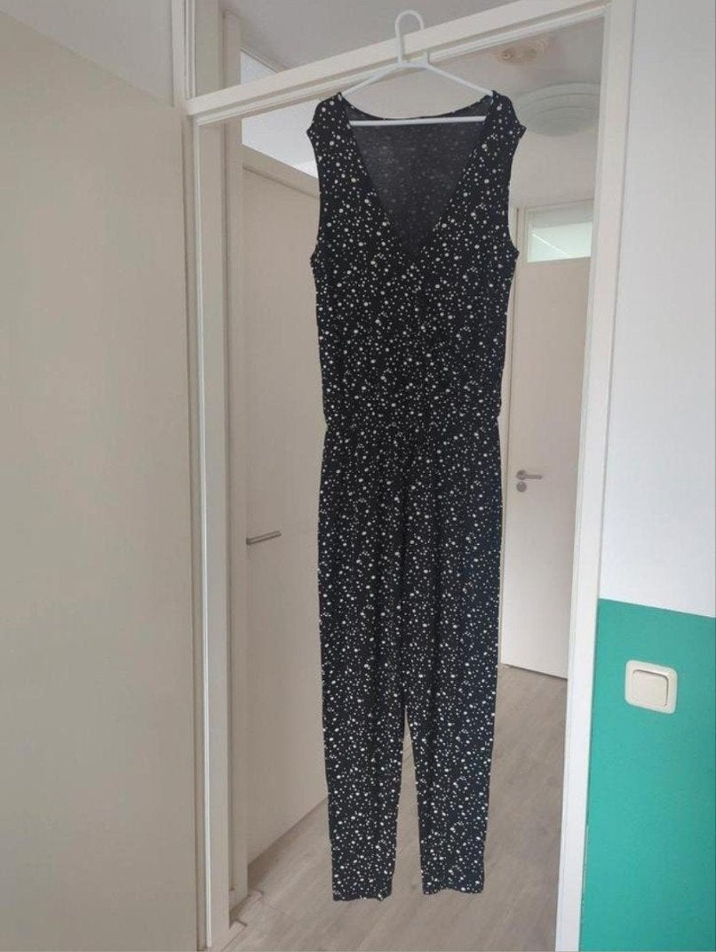 Jumpsuit van de only - maat L (valt ruimt), Kleding | Dames, Ophalen of Verzenden, Zo goed als nieuw, Zwart