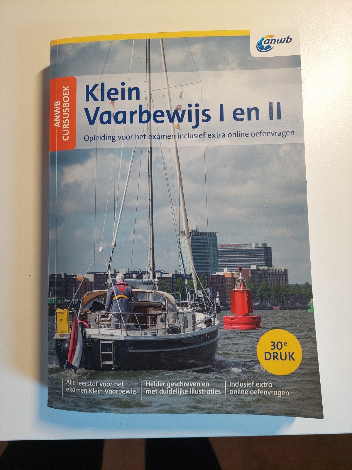 ANWB Cursusboek Klein Vaarbewijs I en II + Marifonie, Ophalen of Verzenden, Zo goed als nieuw, Overige niveaus, ANWB