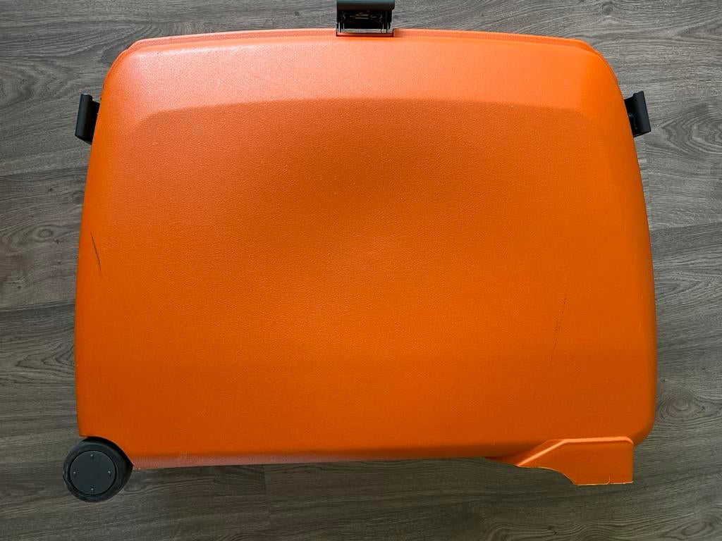 Carlton reis koffer, Gebruikt, Hard kunststof, 45 tot 55 cm, Wieltjes