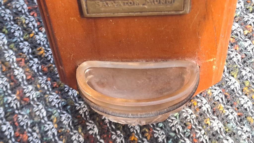 Vintage Wijwaterbakje met Christus aan het Kruis, Antiek en Kunst, Ophalen of Verzenden