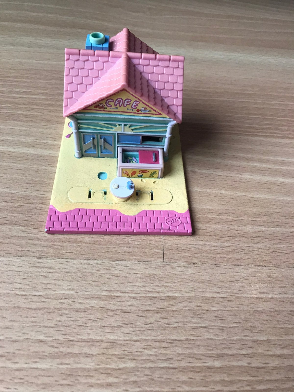 Polly pocket beach café vintage, Verzamelen, Poppetjes en Figuurtjes, Gebruikt, Ophalen of Verzenden