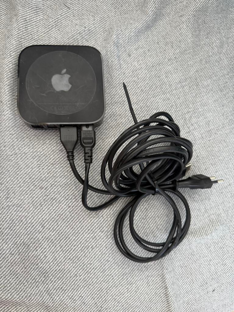 Apple TV (3e generatie) Model A1469 met HDMI-kabel, Ophalen of Verzenden, Gebruikt, HDMI, Zonder harde schijf