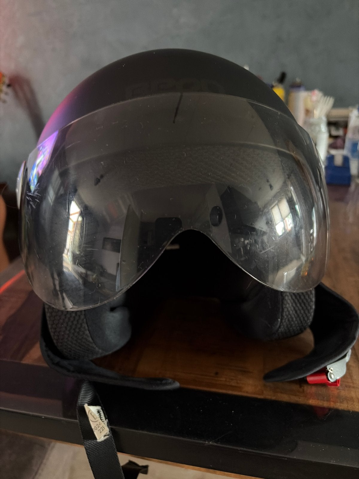 Zwarte helm met Vizier - Maat S, Fietsen en Brommers, Ophalen of Verzenden, Gebruikt