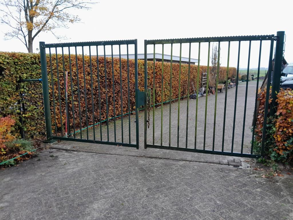 Toegangspoort inrijpoort  4 meter breed en 5 meter breed, Tuin en Terras, Ophalen, Met poort, Gebruikt, Spijlenhekwerk
