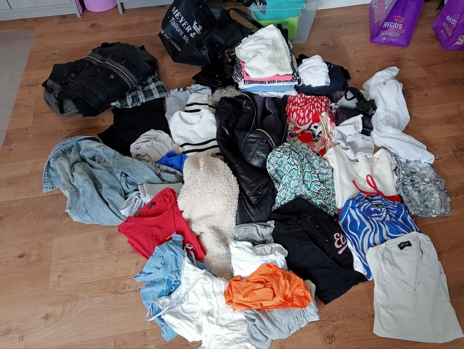 gratis kleding allerlei voor het goede doel, Kleding | Dames, Ophalen, Gedragen, Maat 36 (S)
