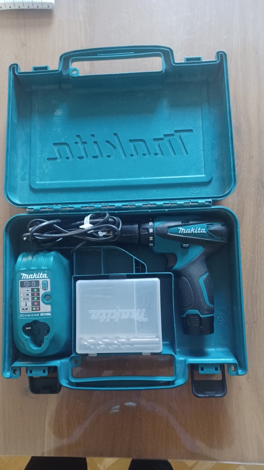 Makita DF330D accuboormachine, Doe-het-zelf en Verbouw, Ophalen, Gebruikt, Variabele snelheid, Boor- en Schroefmachine