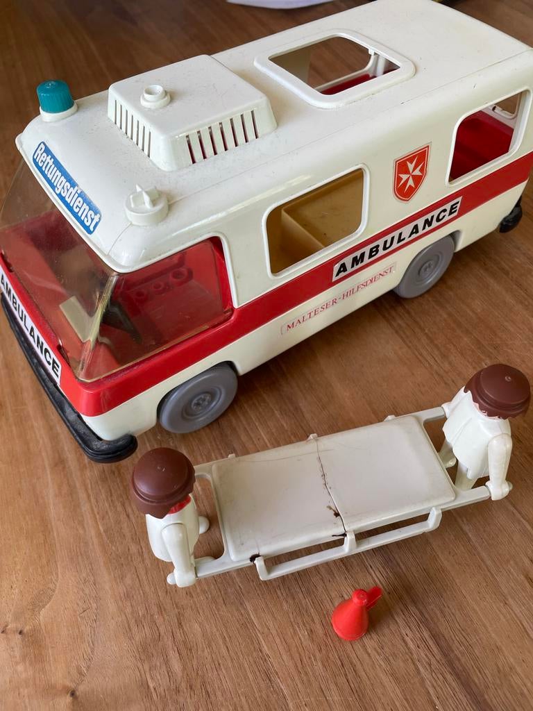 Vintage Playmobil jaren '70 ambulance (niet compleet), Verzamelen, Ophalen of Verzenden, Zo goed als nieuw