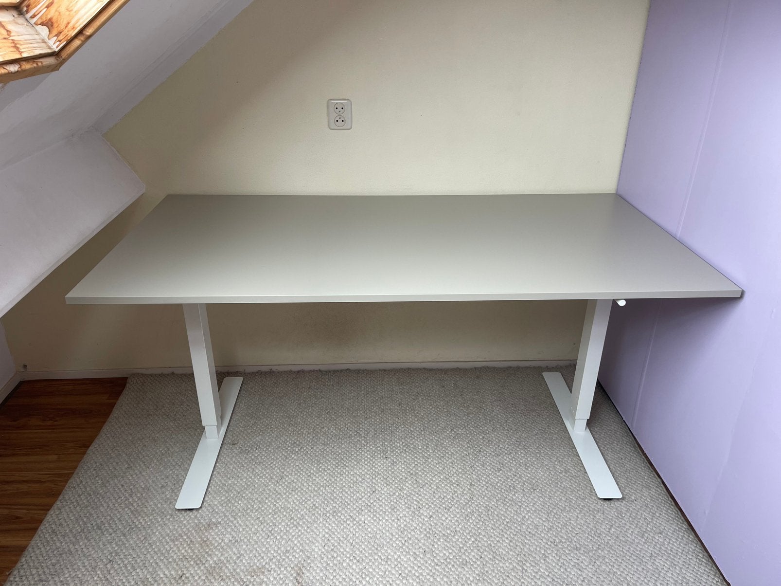 IKEA Trotten Zit/Sta Bureau 160x80 cm - Wit/Taupe, Ophalen, Zit-sta bureau, In hoogte verstelbaar, Zo goed als nieuw